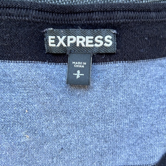 Express striped top with bell sleeves and rubbed waist - Picture 5 of 7